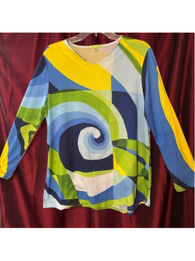 TRISHA TYLER COLORFUL TOP SIZE MEDIUM IN GOOD PRELOVED CONDITION
